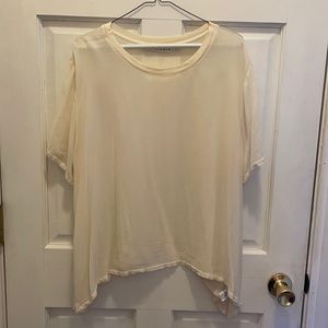 La Causa sheer cream top